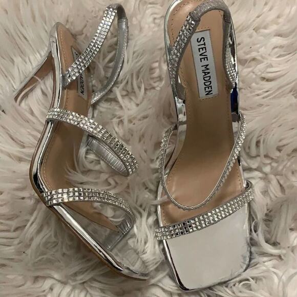NWOT STEVE MADDEN GRACEY‎ RHINESTONE SANDALS SIZE 9M - Picture 1 of 6